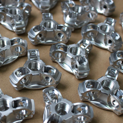 Aluminium 6061 Bagian CNC Presisi Tinggi Pembuatan Prototipe Cepat untuk Finishing Anodisasi Produksi