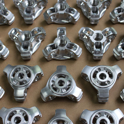 Pemesinan CNC Presisi Tinggi dan Bagian Pembalik Bahan Aluminium 6061
