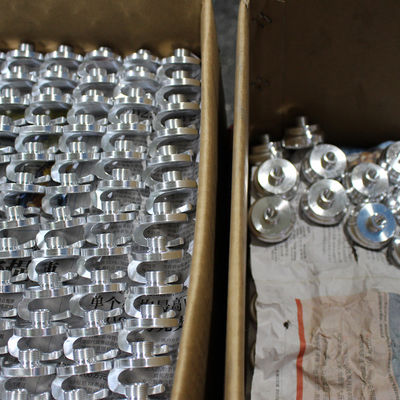 Anodizing Perak Komponen Mesin Presisi CNC, Bagian Berbalik Aluminium ODM