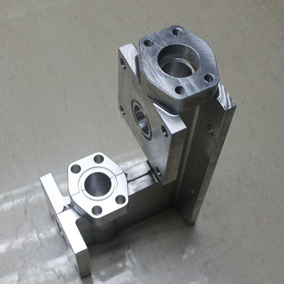 Bagian Prototipe Aluminium CNC yang Disesuaikan Dengan Lapisan Permukaan Pengamplasan Deburring