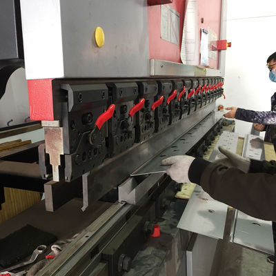 SS316 Bagian Lembaran Logam Presisi Pemotongan dan pembengkokan laser Electropolishing Gloss Tinggi