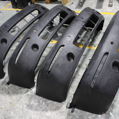 Reaksi Injection Moulding Suku Cadang Mobil RIM Prototipe Cepat untuk Produksi Ketebalan Dinding 3mm