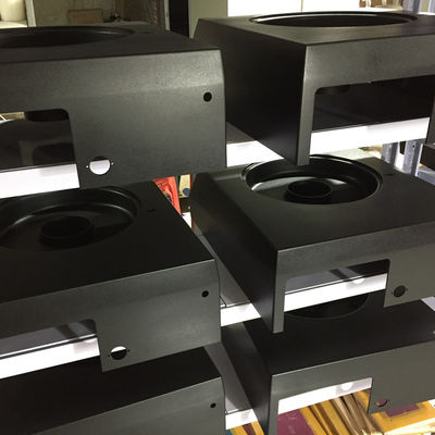 Reaksi Injection Moulded RIM Big Plastic Parts Black Texture Painting Insert Moulding Alat Cepat Dan Murah
